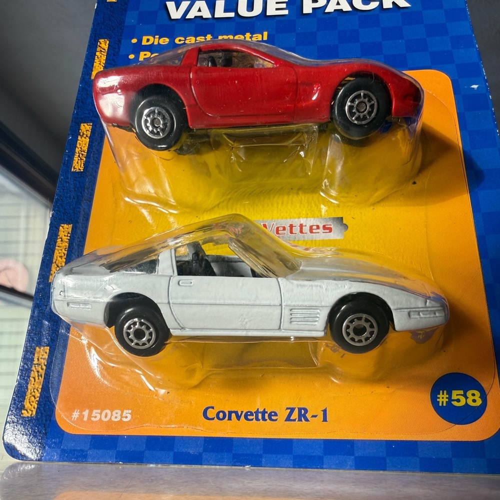 Corvette Die-Cast Car Set - Red and White